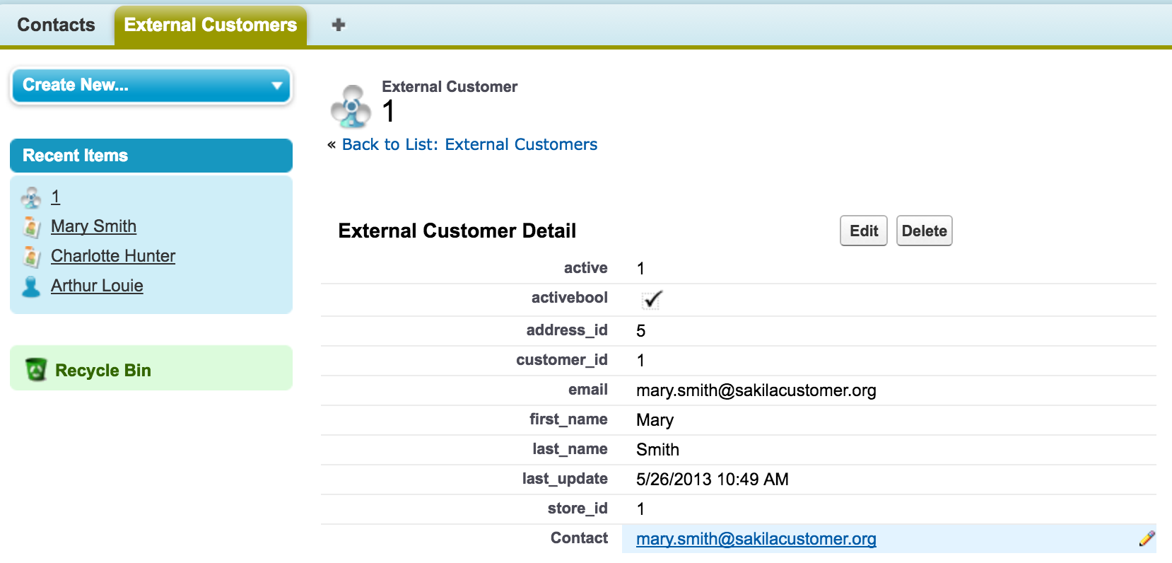 Salesforce UI - external customer record